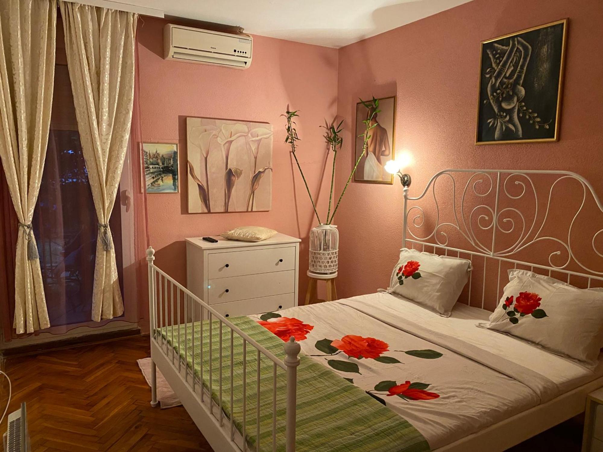 Apartment Dora Butterfly -for Max 5 People Budva